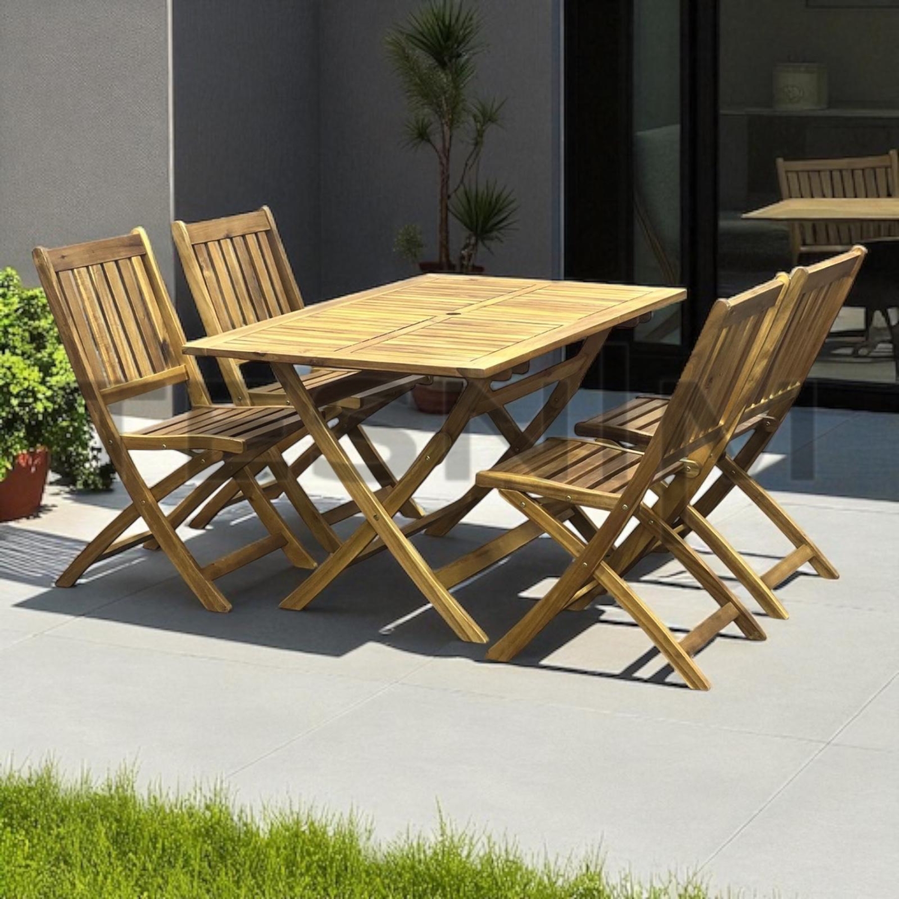 Сет маса со 4 столици